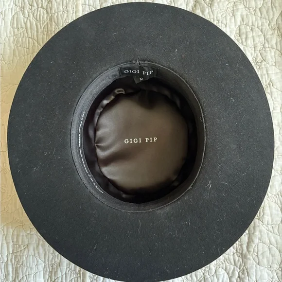 GIGI PIP Black Boater Hat - Picture 3 of 5